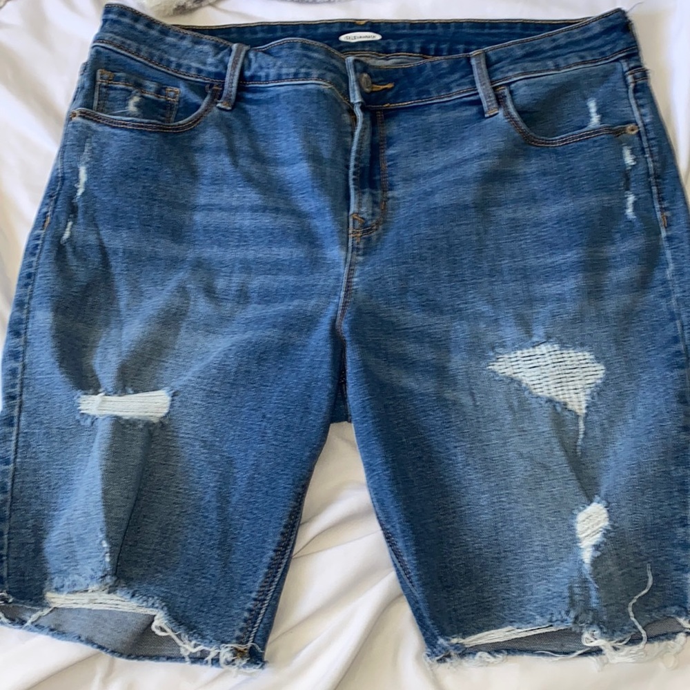 Blue jean capris